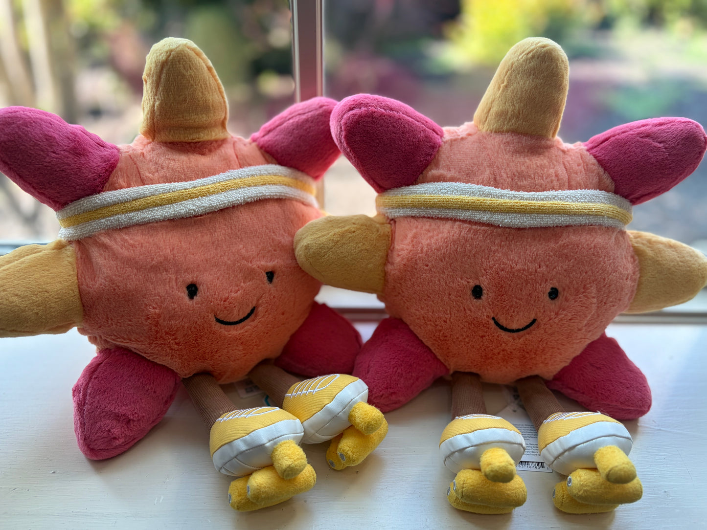 Jellycat Amuseables Sun Roller Skaes