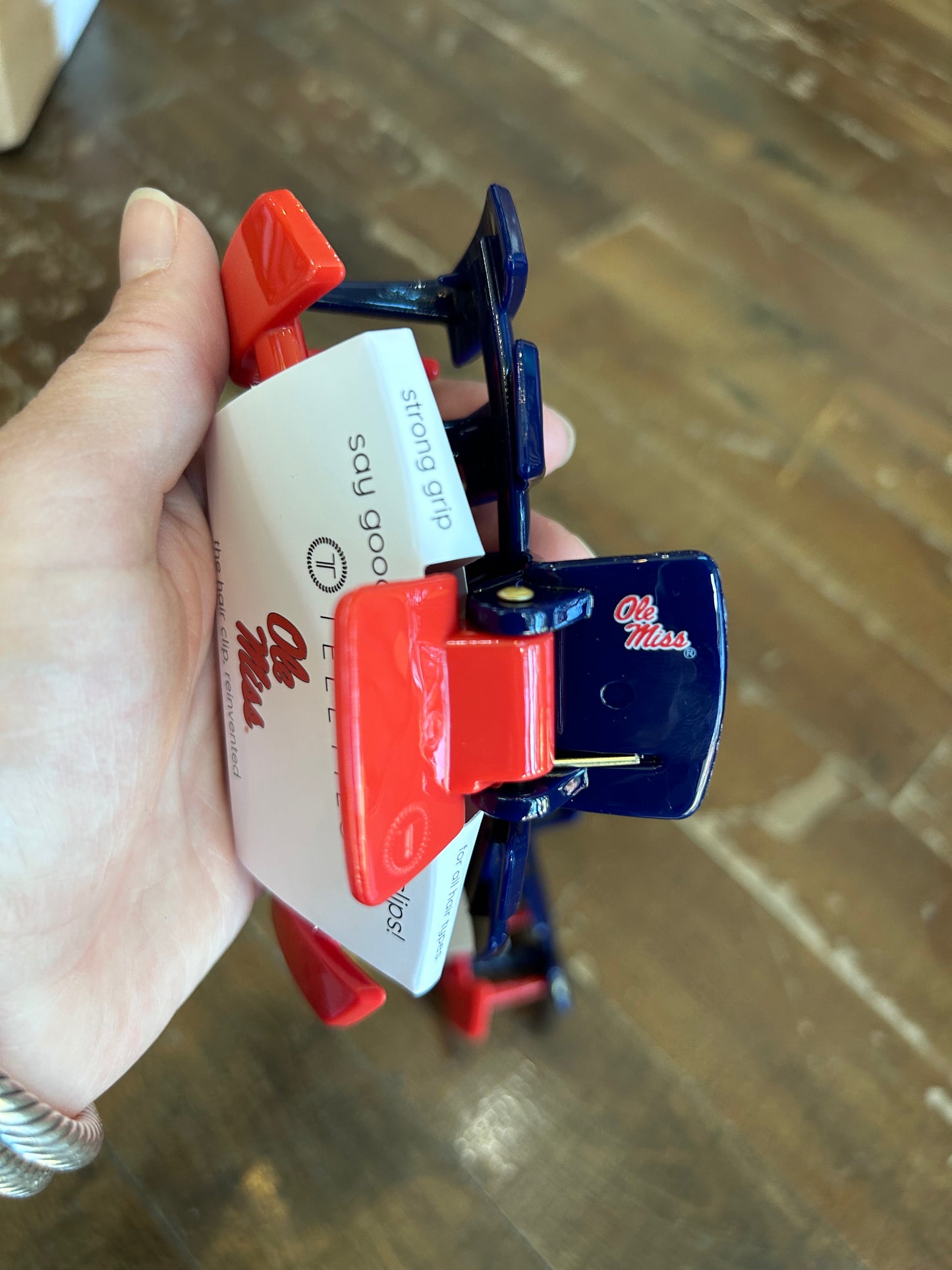 TELETIES Collegiate large hair clip